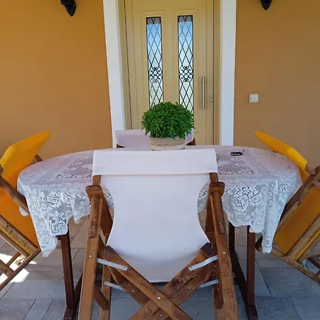 Jenny's House Tatil Evi